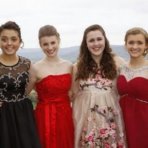 Meet your Posher, Emma